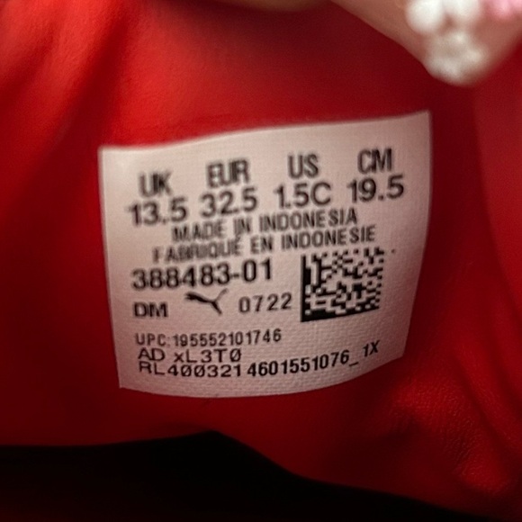 PUMA Paw Patrol Marshall sneakers | kids size 1.5c | red yellow white | suede - Picture 11 of 11